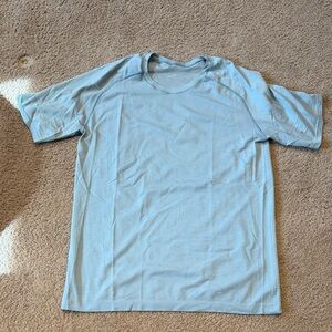 Lululemon Metal Vent Tech Light Blue Shirt Mens Size Large